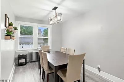 27 Philip Pl, Irvington, NJ 07111 - Photo 4
