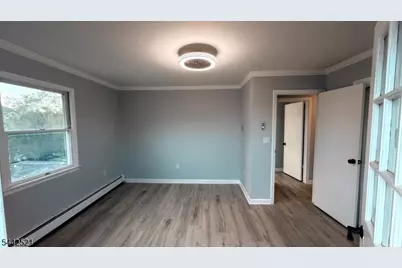 35 Fiat Ave, Woodbridge Township, NJ 08830 - Photo 20