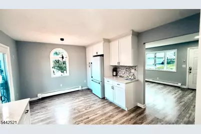 35 Fiat Ave, Woodbridge Township, NJ 08830 - Photo 6