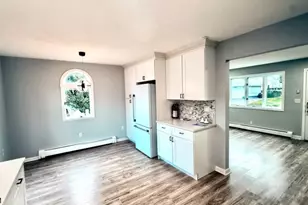 35 Fiat Ave, Woodbridge Township, NJ 08830 - Photo 6