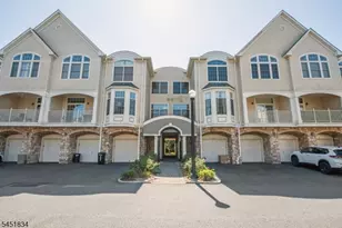 121 Turlington Ct, Livingston, NJ 07039 - Photo 1
