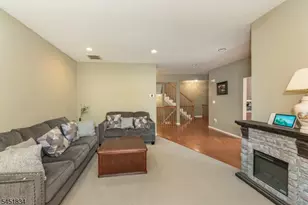 121 Turlington Ct, Livingston, NJ 07039 - Photo 6