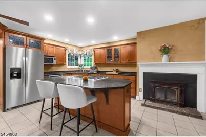 46 Everitts Hill Rd, Raritan Township, NJ 08822 - Photo 8