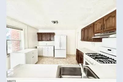 674 Cedar St, Woodbridge Township, NJ 07067 - Photo 8