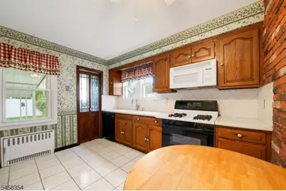972 Arnet Ave, Union Township, NJ 07083 - Photo 8