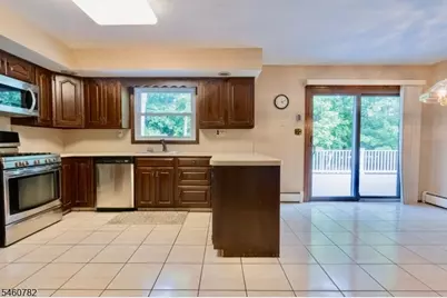 15 Torbet Dr, Wayne, NJ 07470 - Photo 10