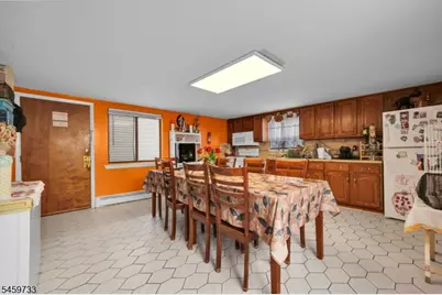 83 Pacific St, Newark, NJ 07105 - Photo 16