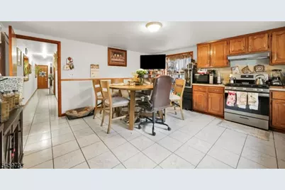 83 Pacific St, Newark, NJ 07105 - Photo 6