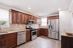 10 Lentz Pl, Irvington, NJ 07111 - Photo 4
