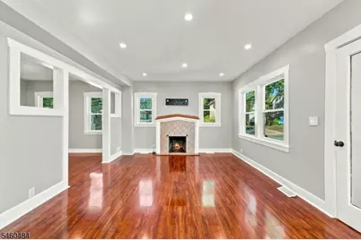 1176 Julia St, Teaneck Township, NJ 07666 - Photo 4
