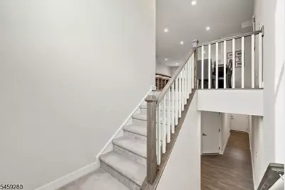 14 Clausen Ct, Mount Olive, NJ 07828 - Photo 8