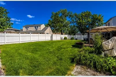 19 Rebecca Pl, Piscataway Township, NJ 08854 - Photo 28