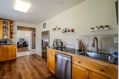 19 Rebecca Pl, Piscataway Township, NJ 08854 - Photo 12