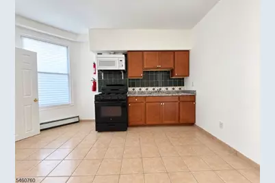 653 4th Ave, Elizabeth, NJ 07202 - Photo 8