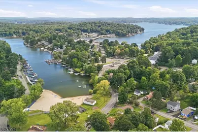 2 Crescent Rd, Hopatcong, NJ 07843 - Photo 40
