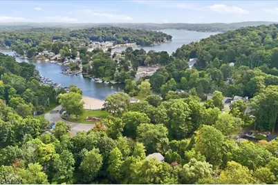 2 Crescent Rd, Hopatcong, NJ 07843 - Photo 42