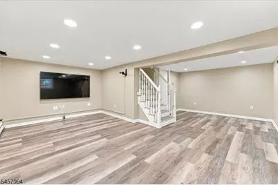 2 Crescent Rd, Hopatcong, NJ 07843 - Photo 26