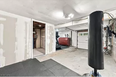 2 Crescent Rd, Hopatcong, NJ 07843 - Photo 30