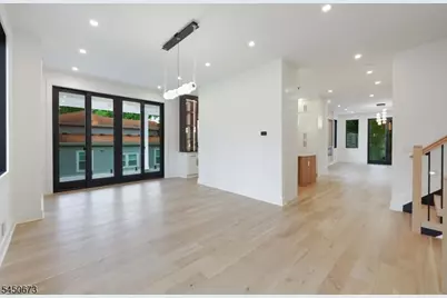 63 Billingsley Dr, Livingston, NJ 07039 - Photo 2