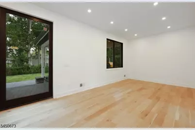 63 Billingsley Dr, Livingston, NJ 07039 - Photo 12