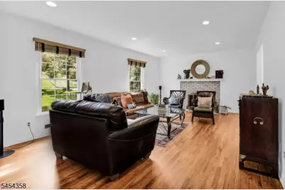 3 Deer Run Cir, Chatham Township, NJ 07928 - Photo 8