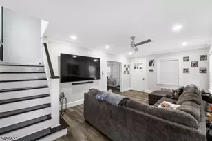 149 E Clay Ave, Roselle Park, NJ 07204 - Photo 4
