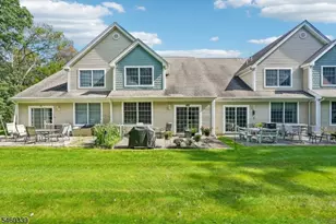 33 Spring Hollow Rd, Wantage, NJ 07461 - Photo 8