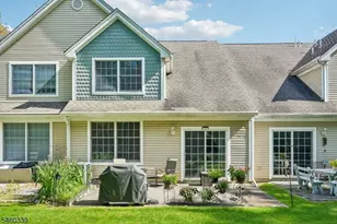 33 Spring Hollow Rd, Wantage, NJ 07461 - Photo 2