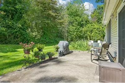 33 Spring Hollow Rd, Wantage, NJ 07461 - Photo 12