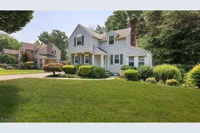 11 Munsee Dr, Cranford Township, NJ 07016 - Photo 2