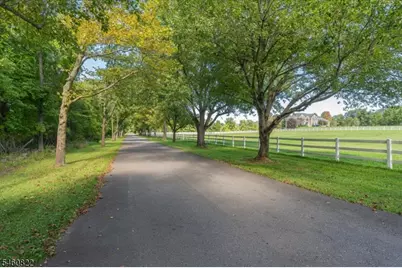 70 Sutton Rd, Tewksbury Township, NJ 08833 - Photo 2