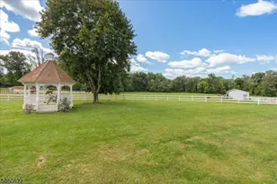 70 Sutton Rd, Tewksbury Township, NJ 08833 - Photo 6
