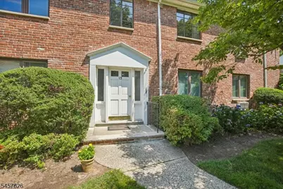 93D Troy Dr #D, Springfield, NJ 07081 - Photo 2