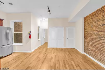 267 Martin Luther King Blvd #2, Newark, NJ 07102 - Photo 10