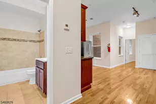 267 Martin Luther King Blvd, Newark, NJ 07102 - Photo 10