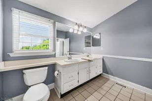 5 Evans Ct, Bedminster Township, NJ 07921 - Photo 24