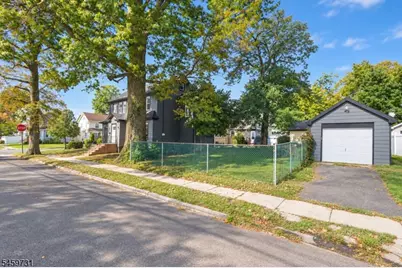 857 Livingston Rd, Elizabeth, NJ 07208 - Photo 2