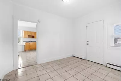 497 Crooks Ave #5, Clifton, NJ 07011 - Photo 2