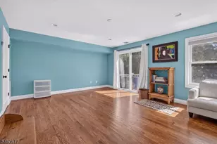 7 Christina Ct, Fairfield, NJ 07004 - Photo 30