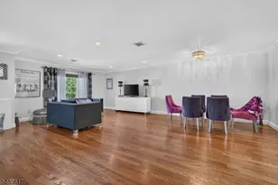 7 Christina Ct, Fairfield, NJ 07004 - Photo 6