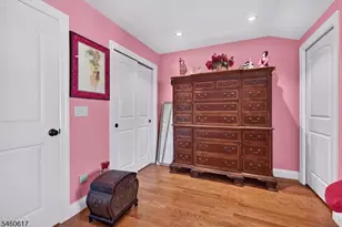 7 Christina Ct, Fairfield, NJ 07004 - Photo 20