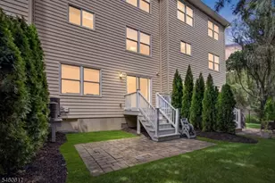 7 Christina Ct, Fairfield, NJ 07004 - Photo 2