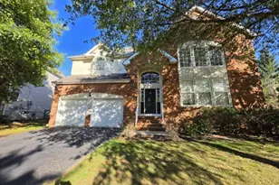 19 Goldenrod Dr, Montgomery Township, NJ 08502 - Photo 2