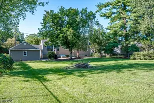325 Triangle Rd, Hillsborough Township, NJ 08844 - Photo 32