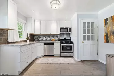 223 Woodlawn Ave, Linden, NJ 07036 - Photo 6