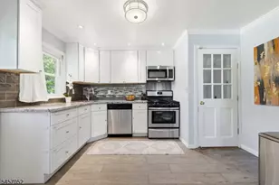 223 Woodlawn Ave, Linden, NJ 07036 - Photo 6