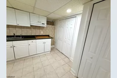 827 Savitt Pl, Union Township, NJ 07083 - Photo 34