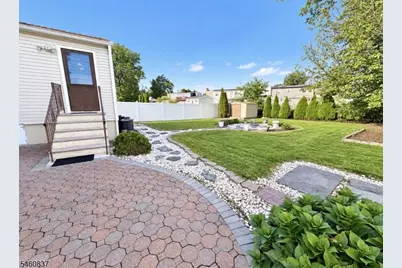 827 Savitt Pl, Union Township, NJ 07083 - Photo 38