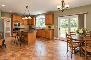 40 Vista Dr, Mount Olive, NJ 07836 - Photo 6