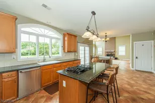 40 Vista Dr, Mount Olive, NJ 07836 - Photo 10